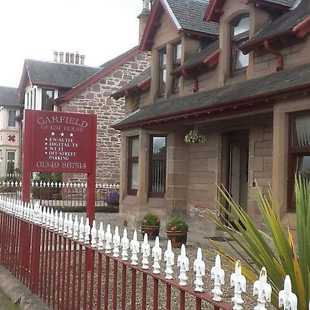 Garfield Guesthouse Дингуол Екстериор снимка